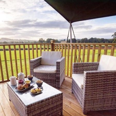 Midleydown Luxury Glamping Hotel Exeter Exterior foto